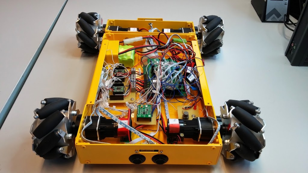 STM32F4 controlled omnidirectional mecanum robot with odometry